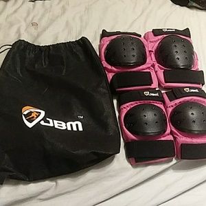 COPY - Jbm youth large knee and elbow pads